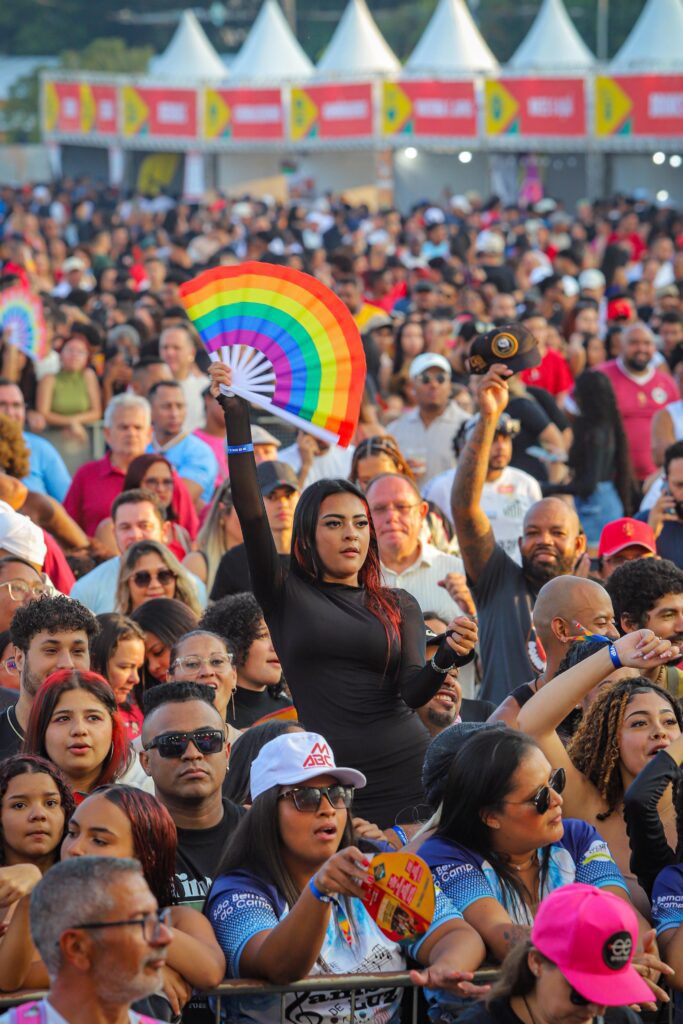 ao-vivo-e-com-imagens-shows-do-1-de-maio-no-abc-dia-dos-trabalhadores-dia-do-trabalhador-e-da-trabalhadora-dia-do-trabalho-fernando-haddad-moises-selerges-boulos-marinho-1-de-maio-tem-tarifa-zero-em-sao-bernardo-1-de-maio-no-abc-reune-mais-de-75-mil-pessoas-em-sbc-fim-da-escala-6x1-escala-6-x-1-reducao-da-jornada-de-trabalho-tvt-news
