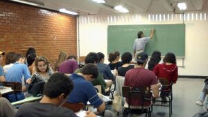 professores-do-ensino-superior-mantem-estado-de-greve-apesar-do-recuo-parcial-os-sindicatos-alertam-que-ainda-existem-pontos-considerados-graves-foto-agencia-brasil-tvt-news