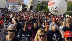 em-greve-ha-21-dias-o-que-os-professores-da-cidade-de-sp-querem- -tvt-news