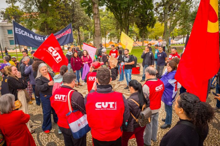 Fim de semana de manifestações reforçam pressão pelo fim da escala 6x1 2 Escala 6x1 Curitiba