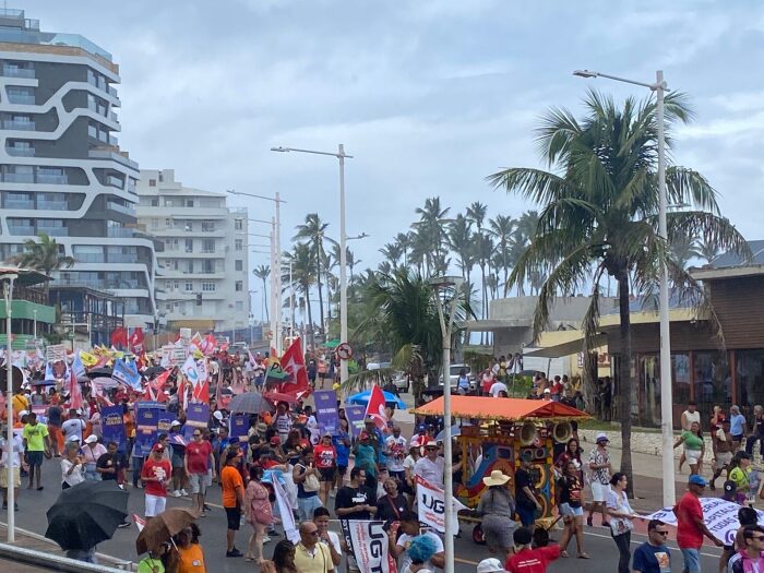 Fim de semana de manifestações reforçam pressão pelo fim da escala 6x1 1 Escala 6x1 Salvador