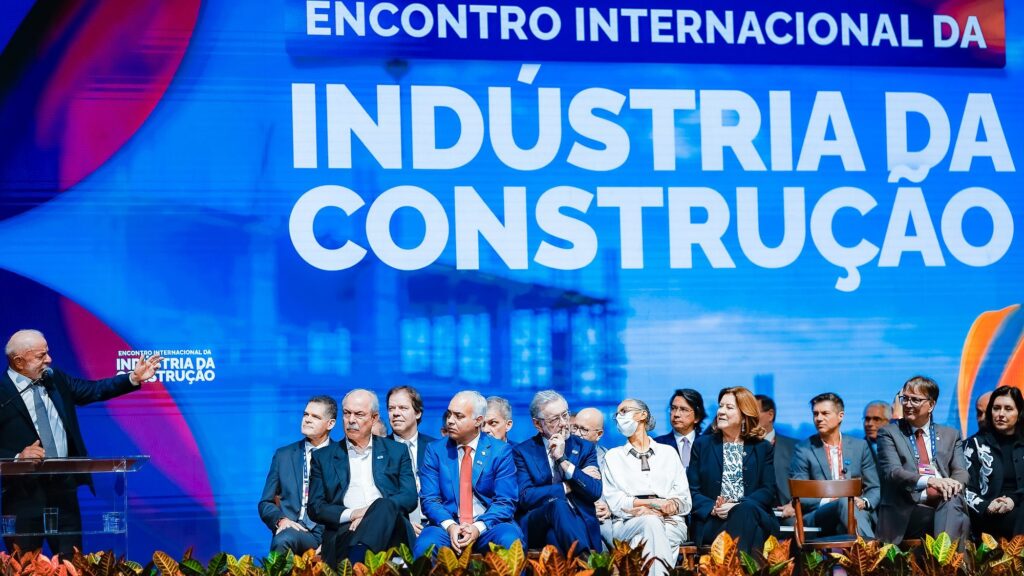 A construção civil é imprescindível para o futuro desse País', afirma Lula 1 lula-pesquisa-pesquisas-datafolha-atlas-quaest-lula-participa-da-abertura-do-encontro-internacional-da-industria-da-construcao-tvt-news