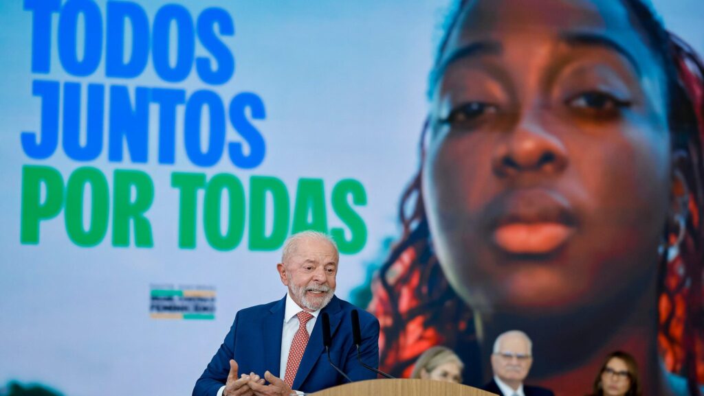 Lula melhora entre eleitores independentes e Flávio piora, diz relatório 2 lula-melhora-entre-eleitores-independentes-e-flavio-piora-diz-relatorio-relatorio-do-instituto-dx-mostra-avanco-de-lula-entre-eleitores-independentes-e-desgaste-de-flavio-bolsonaro-apos-audios-do-caso-vorcaro-pesquisa-eleicao-2026-eleicoes-2026-pesquisas-quaest-datafolha-atlas-real-big-data-tvt-news
