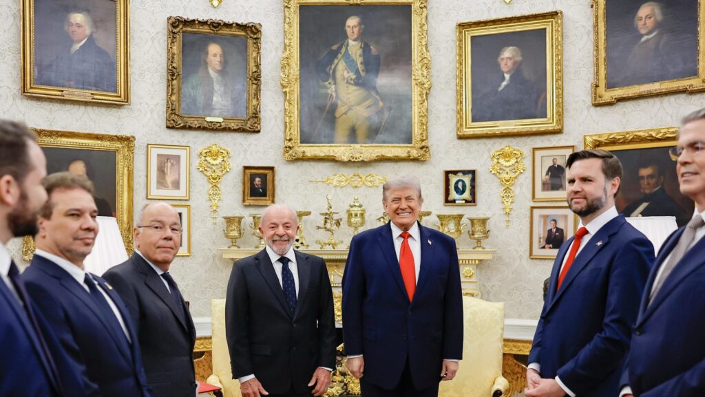 lula-e-trump-se-encontram-na-casa-branca-tvt-news