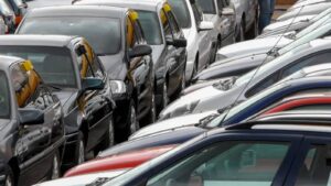 financiamento-de-carros-e-motos-cresce-11-8-em-abril-indica-trillia-destaque-ficou-com-os-modelos-zero-quilometro-que-tiveram-alta-de-21-9-foto-marcello-casal-jr-agencia-brasil-tvt-news