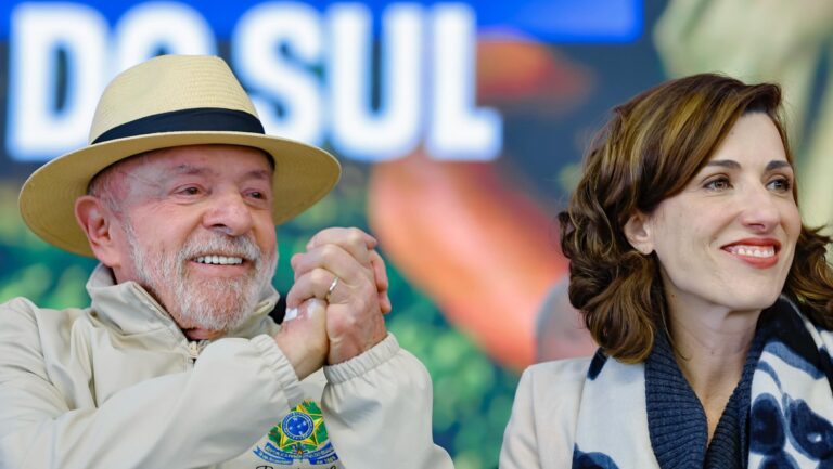 presidente-lula-e-ministra-do-desenvolvimento-agrario-e-agricultura-familiar-mda-fernanda-machiaveli-participam-de-cerimonia-sobre-reforma-agraria-no-ms-foto-ricardo-stuckert-pr
