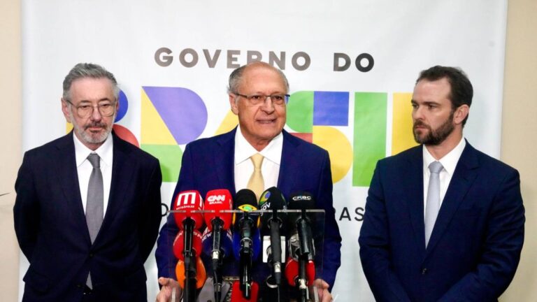pix-e-patrimonio-nacional-e-nao-entra-em-negociacao-com-eua-diz-alckmin-sempre-que-o-dialogo-avanca-infelizmente-falsos-patriotas-sabotadores-prejudicam-lamentou-foto-cadu-gomes-vpr-tvt-news