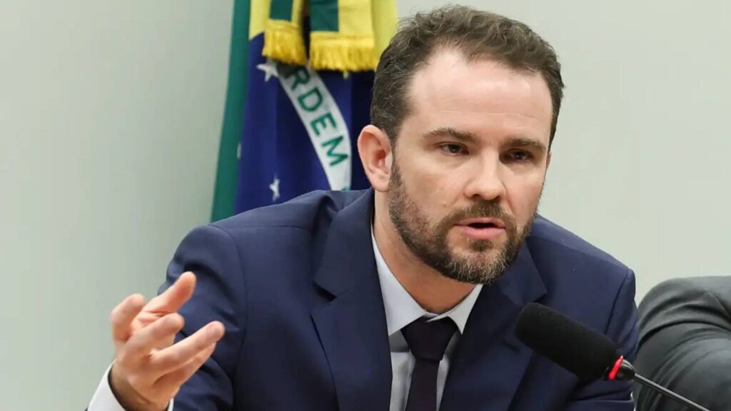 declaracao-do-ir-pode-passar-a-ser-automatica-em-ate-3-anos-no-ano-que-vem-eu-quero-aumentar-essa-desobrigacao-esse-alivio-para-as-pessoas-disse-ministro-foto-lula-marques-agencia-brasil-tvt-news