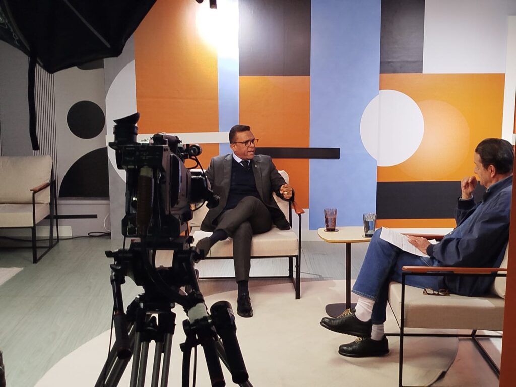 Otoni de Paula sobre Digimais: "Sinto vergonha, é como ver sua família envolvida no crime" 1 deputado-tambem-participa-do-programa-juca-kfouri-entrevista-que-vai-ao-ar-nesta-quinta-25-foto-alexandre-barbosa-tvt