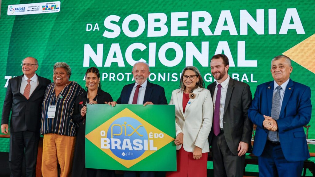 analise-da-pesquisa-quaest-mostra-aumento-da-rejeicao-ao-bolsonarismo-pesquisa-quaest-revela-que-rejeicao-recorde-de-flavio-bolsonaro-abre-vantagem-para-lula-tvt-news