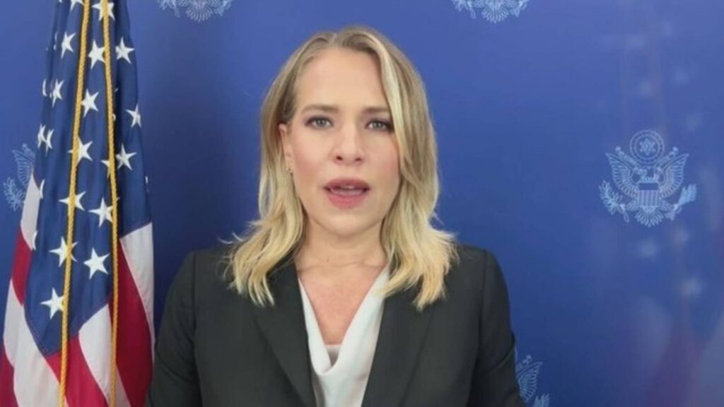 porta-voz-dos-eua-tenta-acalmar-brasil-mas-reafirma-estrategia-contra-pcc-e-cv-amanda-roberson-diz-que-eua-incentivam-governo-brasileiro-a-tomar-medidas-contra-faccoes-criminosas-foto-reproducao-cnn-brasil-tvt-brasil