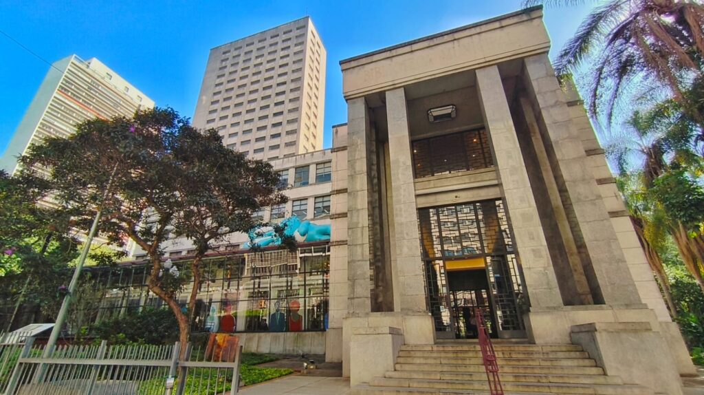 na-capital-vinculadas-a-coordenacao-do-sistema-municipal-de-bibliotecas-estao-54-bibliotecas-publicas-e-58-bibliotecas-dos-ceus-centros-educacionais-unificados-foto-alexandre-linares-copyleft