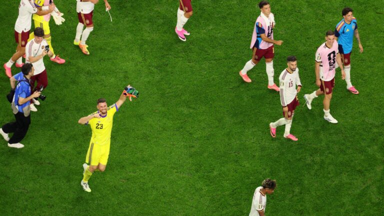 espanha-bate-franca-(2-0)-e-esta-na-final-da-copa-do-mundo-tvt-news