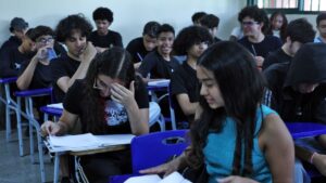 guia-de-carreiras-do-vestibular-2027-da-fuvest-apoia-estudantes-na-escolha-da-profissao-foto-antonio-cruz-agencia-brasil