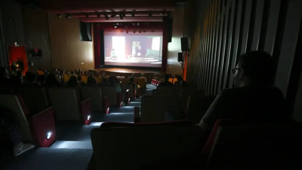estudo-revela-o-que-os-brasileiros-assistem-no-cinema-e-no-streaming-brasileiros-voltaram-ao-cinema-para-ver-filmes-nacionais-foto-marcelo-camargo-agencia-brasil-tvt-news