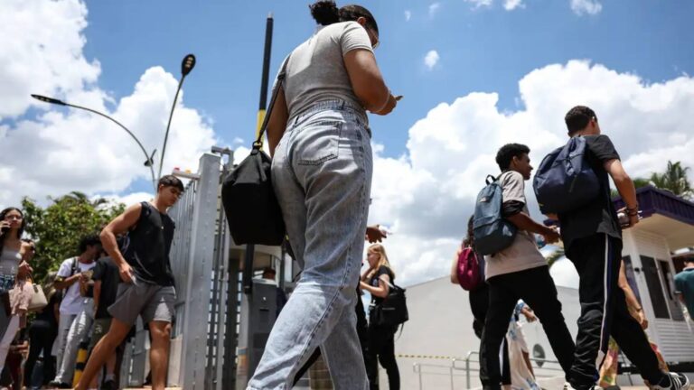 inscricoes-para-fies-terminam-nesta-sexta-17-ao-todo-o-mec-oferece-mais-de-112-mil-vagas-para-o-fies-em-2026-foto-marcelo-camargo-agencia-brasil-tvt-news