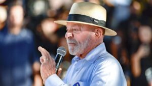 Da Redação 11 Melhora na aprovação do governo e desgaste de Flávio apontam favoritismo de Lula "Vemos um movimento lento, mas permanente, favorável ao presidente Lula", afirma analista. Foto: Ricardo Stuckert/PR TVT News
