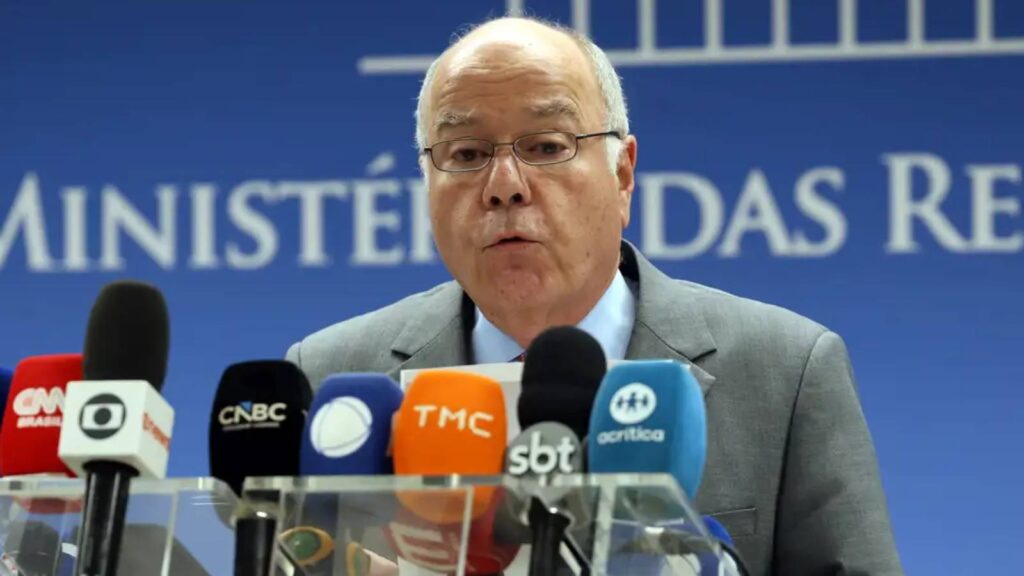 exigiam-uma-capitulacao-diz-chanceler-ao-reagir-a-novo-tarifaco-dos-eua-nao-e-serio-falar-em-competicao-desleal-gerada-pelo-pix-afirmou-foto-valter-campanato-agencia-brasil-tvt-news