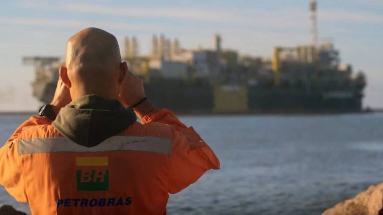 campanha-defende-reestatizacao-da-petrobras-e-do-setor-de-energia-privatizacoes-de-temer-e-bolsonaro-desestruturaram-cadeia-de-petroleo-e-gas-foto-agencia-petrobras-tvt-news