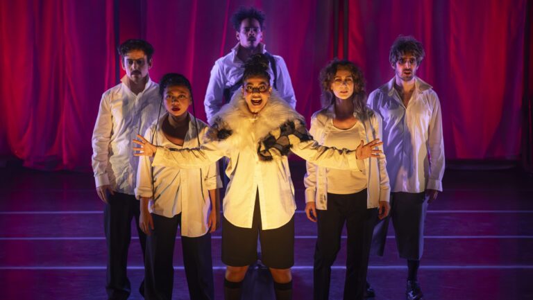 TVTNews 7 peca-seis-atores-em-busca-de-sergio-cardoso-celebra-o-centenario-de-um-dos-maiores-nomes-do-teatro-brasileiro-no-itau-cultural-foto-adriano-escanhuela-teatro-sergio-cardoso-divulgacao