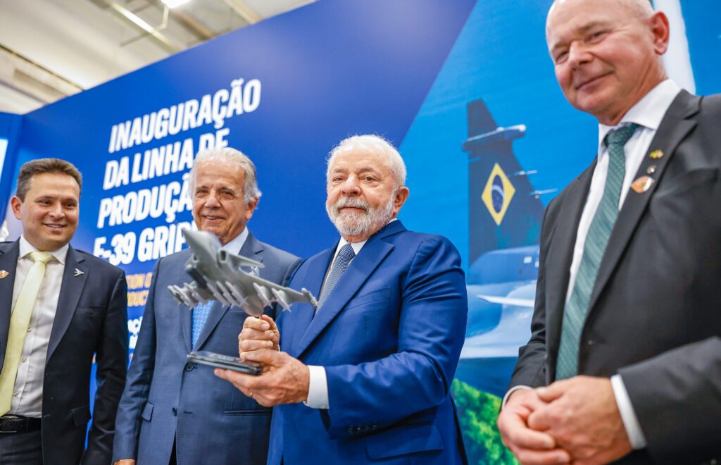lula-visita-avibras-em-jacarei-em-meio-a-retomada-das-operacoes-tvt-news