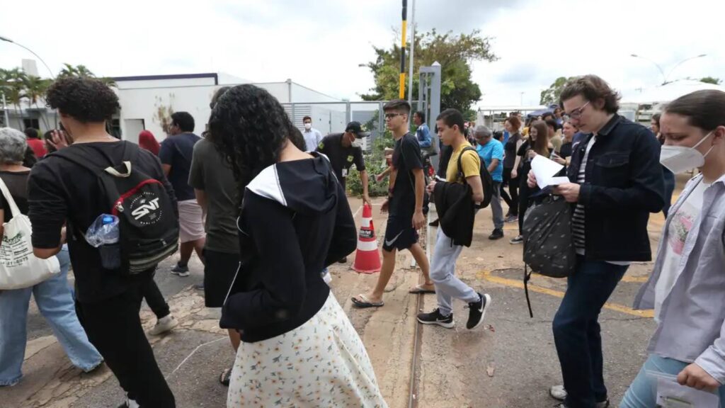 enem-2026-tem-mais-de-5-milhoes-de-inscritos-neste-ano-o-exame-sera-aplicado-nos-dias-8-e-15-de-novembro-foto-valter-campanato-agencia-brasil-tvt-news