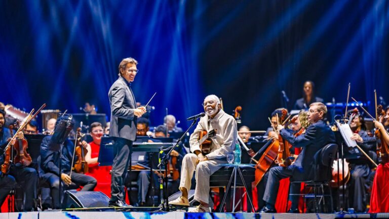 show-de-gilberto-gil-reinaurga-teatro-castro-alves-tvt-news