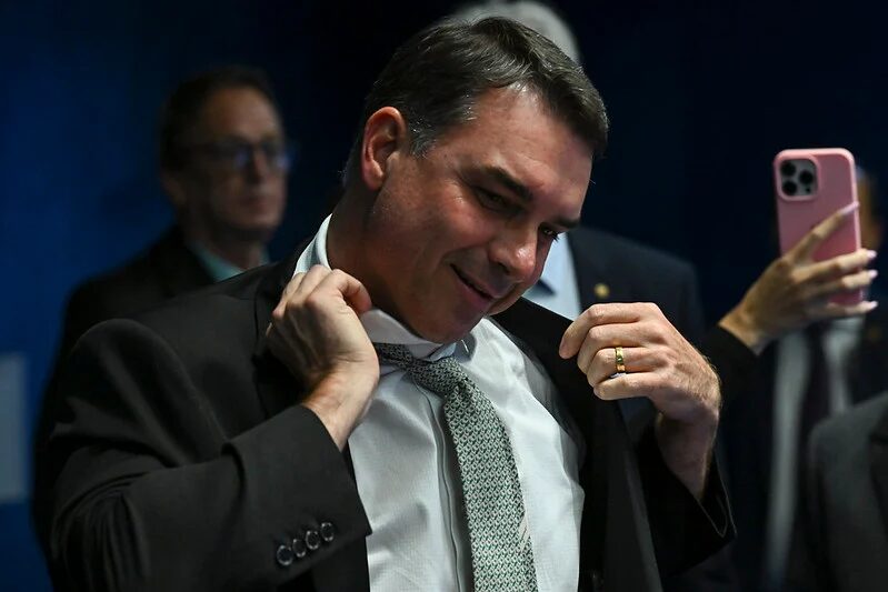 Flávio emitiu R$ 1,5 mi em notas para empresas do esquema do Master 1 Flávio Master