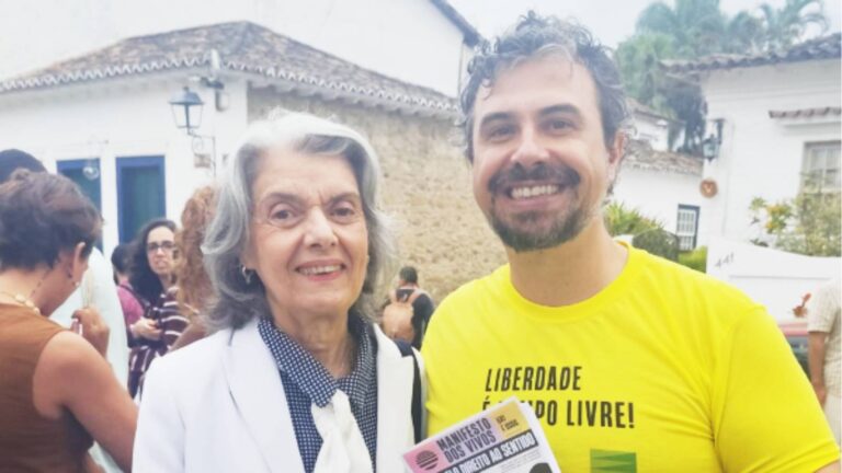 com-mobilizacao-pelo-fim-da-escala-6x1-manifesto-sobre-direito-ao-sentido-e-lancado-na-flip-juliano-napoleao-com-a-ministra-carmen-lucia-foto-divulgacao-tvt-news