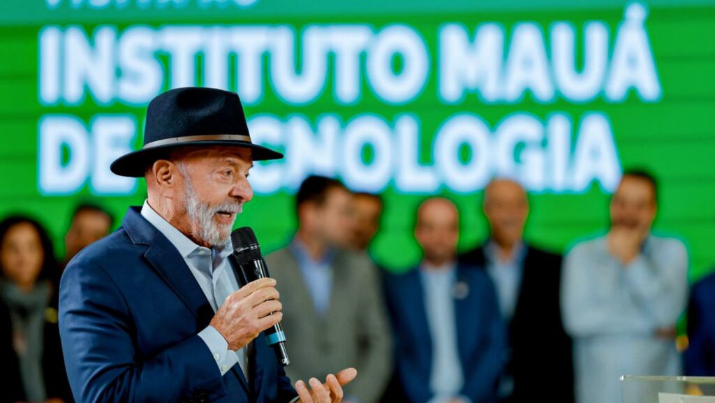 presidente-da-republica-luiz-inacio-lula-da-silva-durante-visita-aos-laboratorios-de-robotica-automotiva-e-nspi-do-imt-no-instituto-maua-de-tecnologia-imt-em-sao-caetano-do-sul-sp-foto-ricardo-stuckert-pr