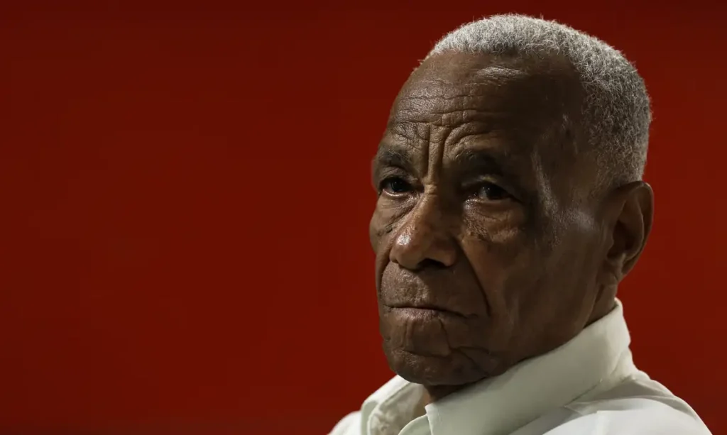 O "Mestre Sala dos Mares": filho de João Cândido, da revolta da Chibata, vai receber indenização 1 o-mestre-sala-dos-mares-filho-de-joao-candido-da-revolta-da-chibata-vai-receber-indenizacao-candinho-unico-filho-vivo-de-joao-candido-luta-por-reparacao-foto-fernando-frazao-agencia-brasil-tvt-news