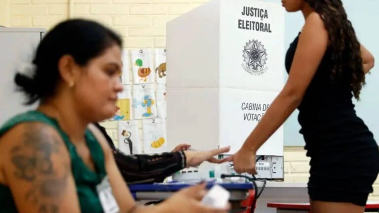 TVTNews 4 brasil-tera-158-7-milhoes-de-eleitores-1-4-maior-que-2022-ao-todo-83-877-126-eleitoras-estao-aptas-a-votar-em-outubro-foto-bruno-peres-agencia-brasil-tvt-news