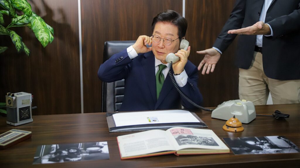 metalurgicos-do-abc-recebem-presidente-da-republica-da-coreia-do-sul-na-sede-do-sindicato-tvt-news-presidente-da-republica-da-coreia-do-sul-smabc