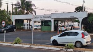 Moraes pede parecer da PGR sobre proibição de visitas a Bolsonaro