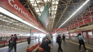 trabalhadores-da-cptm-realizam-assembleia-sobre-continuidade-da-greve-mobilizacao-pede-garantia-de-emprego-para-4-mil-trabalhadores-foto-paulo-pinto-agencia-brasil-tvt-news