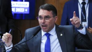 TVTNews 24 flavio-bolsonaro-candidato-a-presidencia-da-republica-articula-ofensiva-para-impedir-o-avanco-da-proposta-que-acaba-com-a-escala-de-trabalho-6x1-antes-das-eleicoes-foto-lula-marques-agencia-brasil