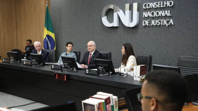 cnj-acaba-com-aposentadoria-compulsoria-como-punicao-maxima-para-juizes-estamos-diante-de-uma-mudanca-significativa-na-forma-de-enxergar-e-tratar-essa-questao-disse-fachin-foto-luiz-silveira-fachin-tvt-news