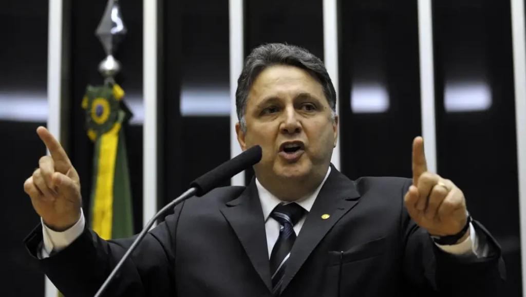 justica-eleitoral-vai-decidir-se-garotinho-pode-concorrer-foto-renato-araujo-abr-arquivo