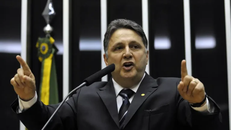 justica-eleitoral-vai-decidir-se-garotinho-pode-concorrer-foto-renato-araujo-abr-arquivo