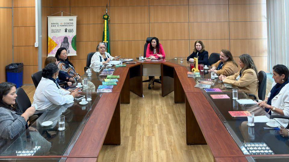 instituto-apresentou-acoes-voltadas-ao-fortalecimento-feminino-e-ao-combate-a-violencia-psicologica-entre-mulheres-o-wollying-tvt-news