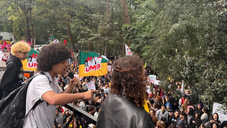 manifestacao-dia-do-estudante- estudantes-contra-tarcisio