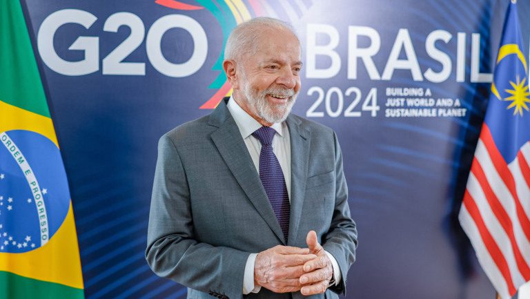 conheca-as-13-diretrizes-do-programa-de-governo-de-lula-diretriz-13-defender-a-soberania-nacional-e-o-protagonismo-internacional-do-brasil