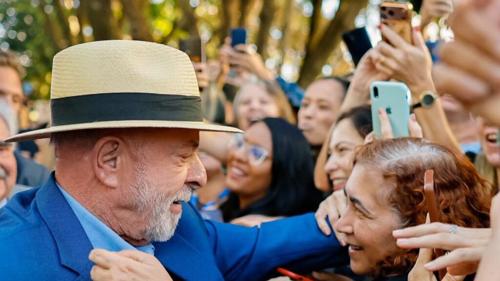 pesquisas-pesquisa-eleitoral-pesquisas-eleitorais-pesquisa-eleicoes-2026-pesquisa-quaet-pesquisa-datafolha-pesquisa-atlas-intel-pesquisa-vox-pesquisa-btg-lula-flavio-bolsonaro-1-turno-2-turno-primeiro-turno-segundo-turno-voto-apuracao-tvt-news
