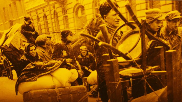educadora-de-sp-e-afastada-apos-recomendar-biografias-de-hitler-e-mussolini-sao-paulo-sp-22-01-2026-exposicao-permanente-do-memorial-do-holocausto-de-sao-paulo-foto-rovena-rosa-agencia-brasil-tvt-news