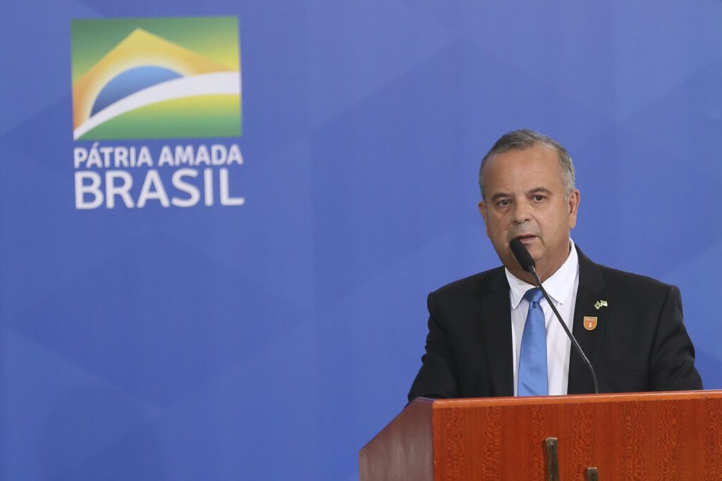 isolado-politicamente-flavio-bolsonaro-deve-anunciar-rogerio-marinho-como-vice-a-ex-ministro-do-desenvolvimento-regional-rogerio-marinho-participa-da-cerimonia-de-despedida-dos-ministros-de-estado-2022-agencia-brasil-tvt-news