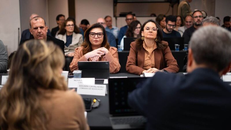 bancarios-vao-decidir-em-assembleias-nacionais-se-rejeitam-proposta-da-fenaban-e-sobre-paralisacao-no-dia-20-apos-proposta-que-congela-piso-de-inicio-foto-seeb-sp