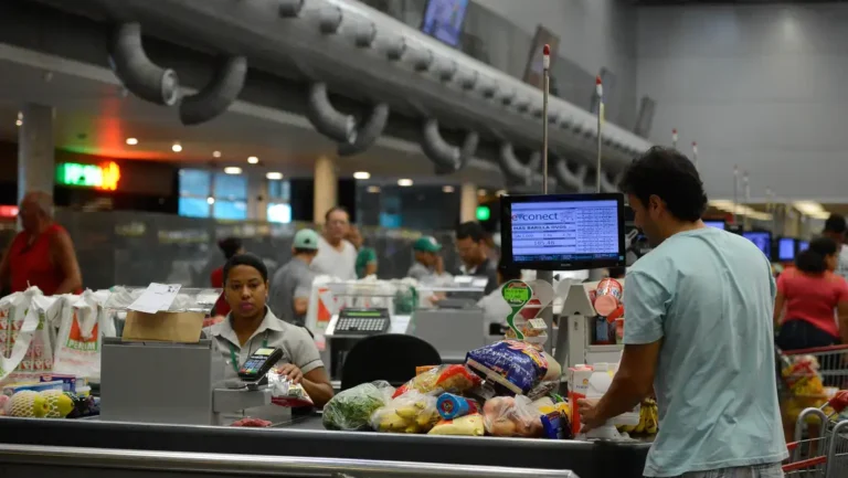 natal-maceio-belo-horizonte-palmas-e-rio-de-janeiro-foram-as-capitais-que-apresentaram-as-maiores-quedas-segundo-dieese-foto-tania-rego-agencia-brasil