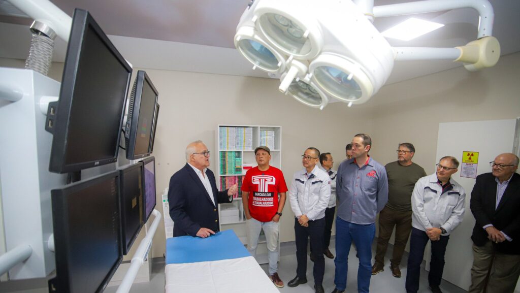 metalurgicos-do-abc-participam-da-inauguracao-de-centro-de-hemodinamica-e-uti-na-santa-casa-fruto-de-negociacao-do-sindicato-com-a-toyota-tvt-news