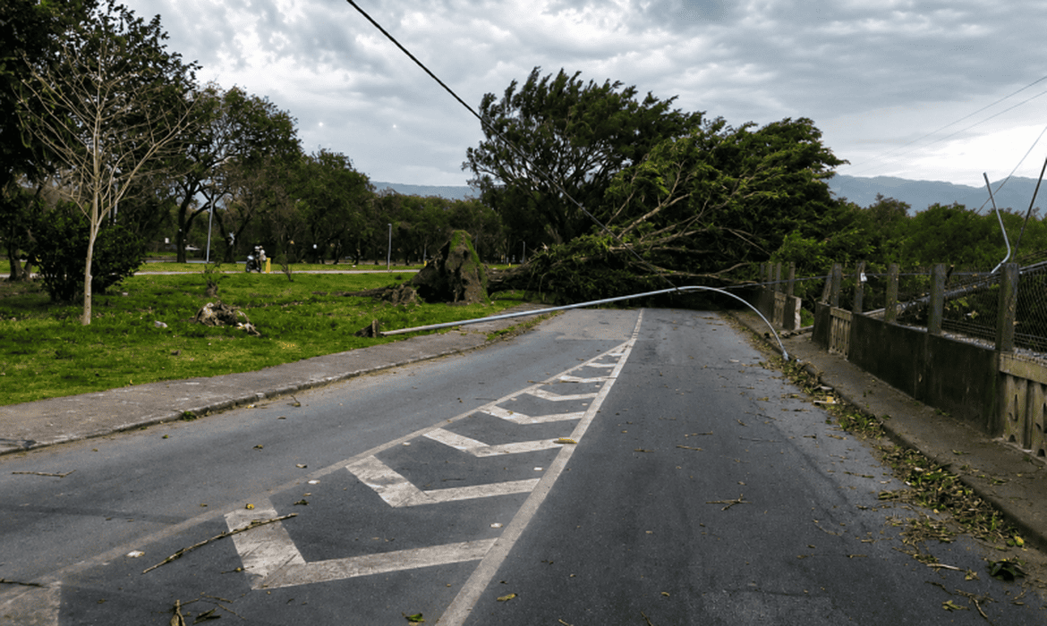 São Paulo instala gabinete de crise para ventos de 100 km/h 1 ventos-sao-paulo