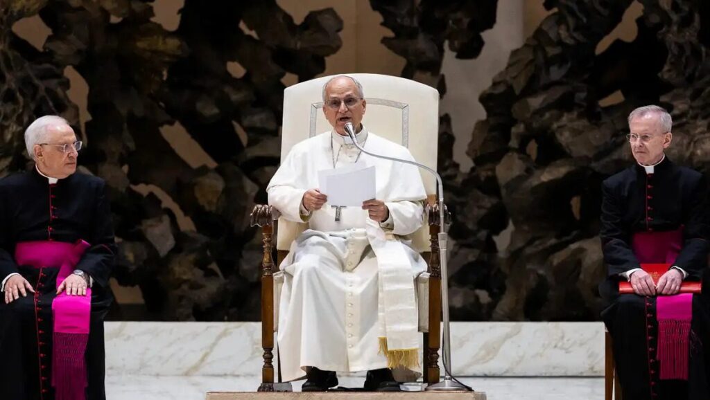 papa-afirmou-que-avanco-da-inteligencia-artificial-pode-tornar-relacoes-mais-virtuais-e-alertou-para-o-risco-de-transferir-decisoes-humanas-a-sistemas-automatizados-foto-eloisa-lopez
